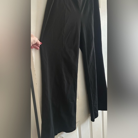 SHEIN Plus Black Solid High Waist Wide Leg Pants, 1XL - Picture 3 of 4